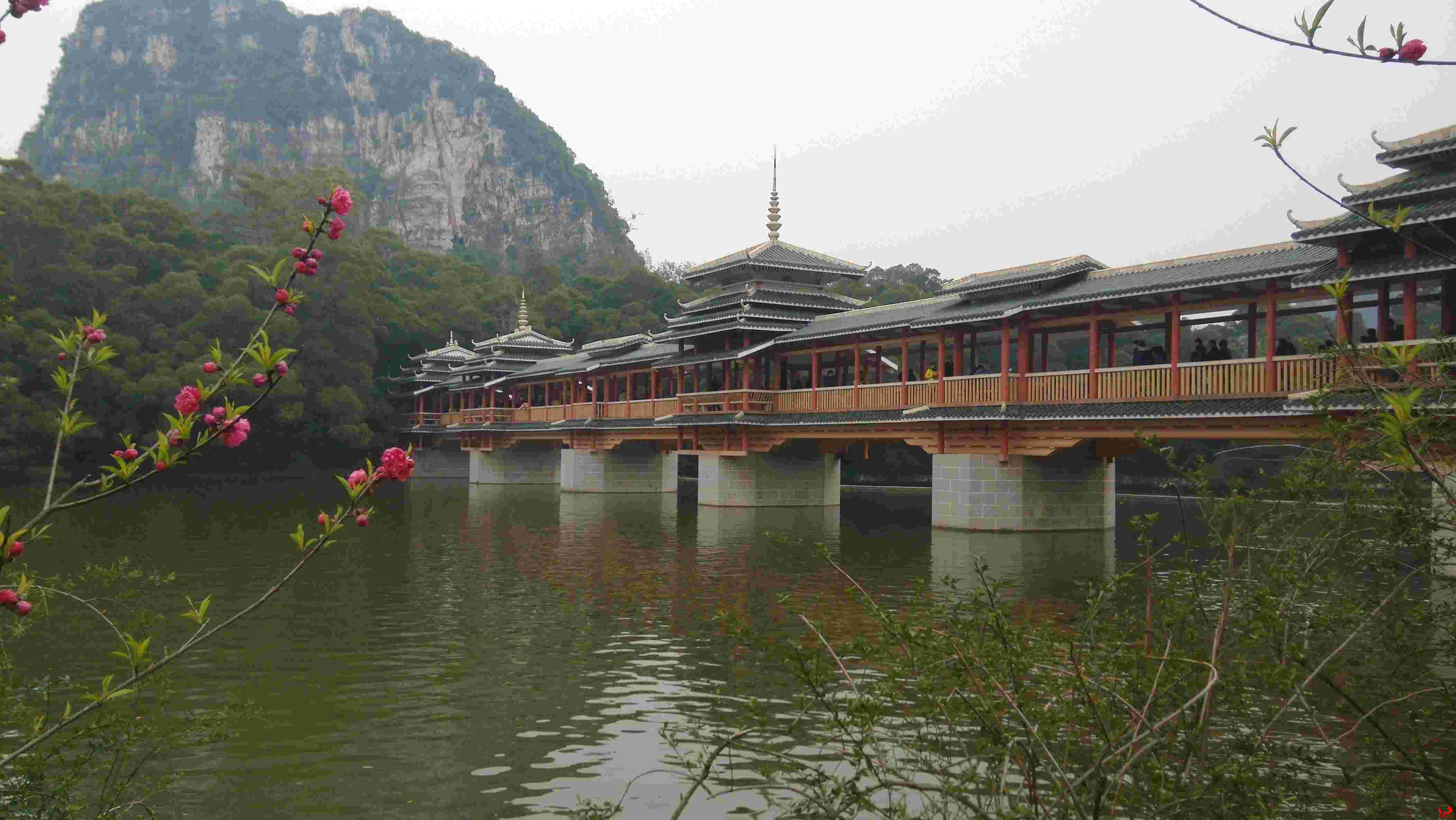 龙潭风雨桥